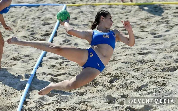 Loturile de beach handball